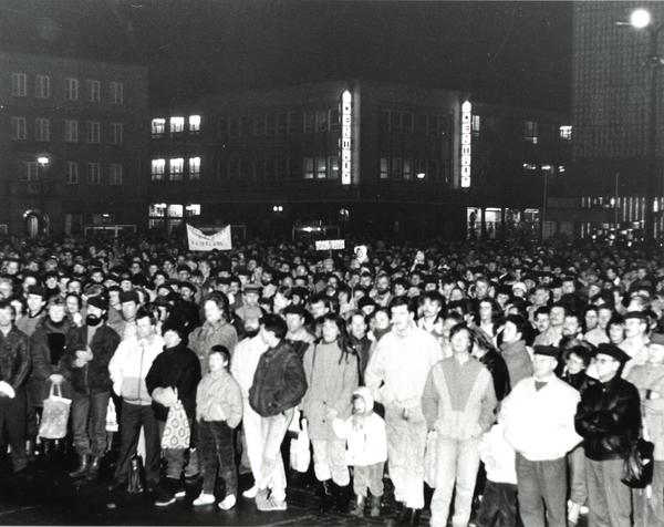 Auch auf dem Neubrandenburger Markt fanden vor 30 Jahren - im Herbst 1989 - Demonstrationen statt.